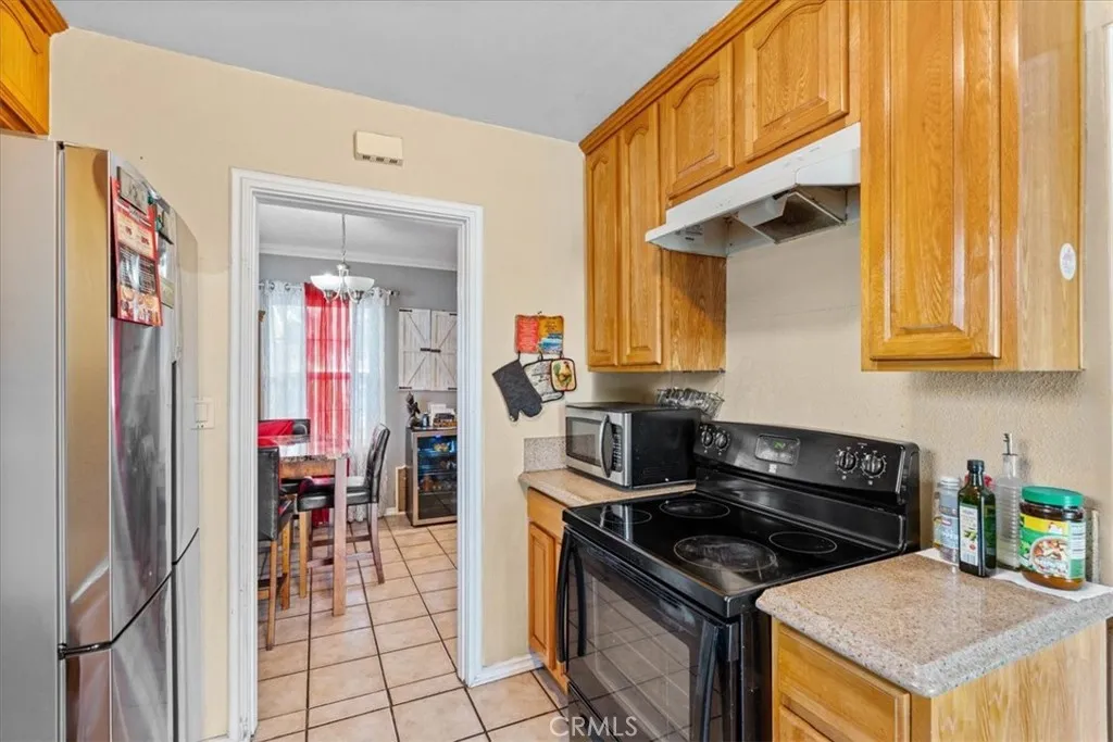 1683 Meserve Street, Pomona, California 91766 home-pic-15