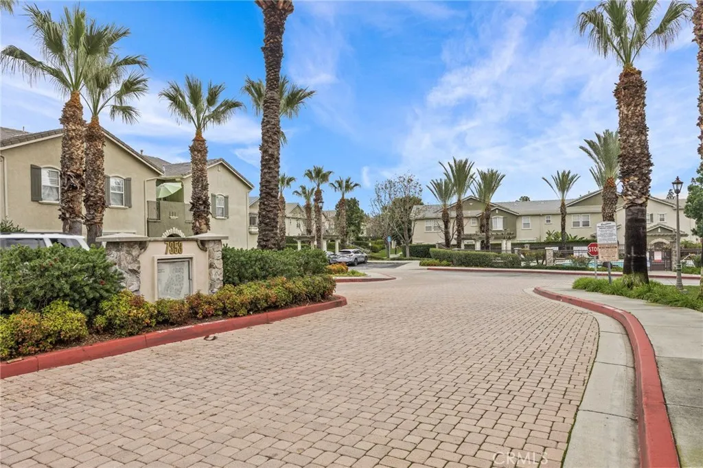 7353 Ellena West Unit 112, Rancho Cucamonga, California 91730 home-pic-36