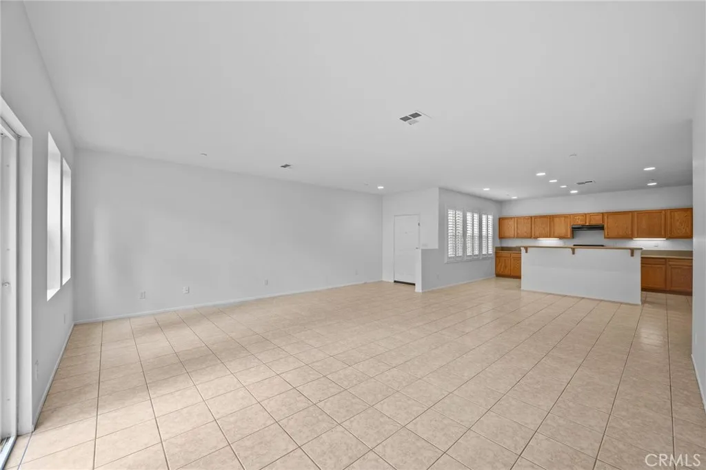 7353 Ellena West Unit 112, Rancho Cucamonga, California 91730 home-pic-8