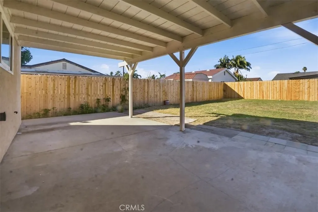 1573 Casarin Avenue, Simi Valley, California 93065 home-pic-17