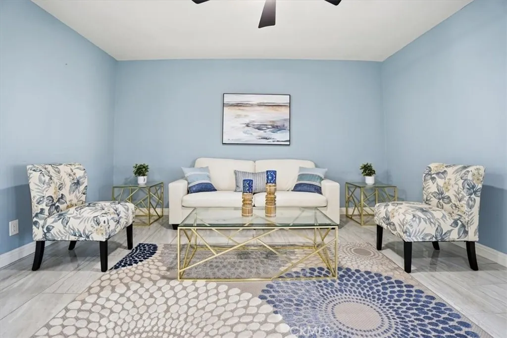 1573 Casarin Avenue, Simi Valley, California 93065 home-pic-2