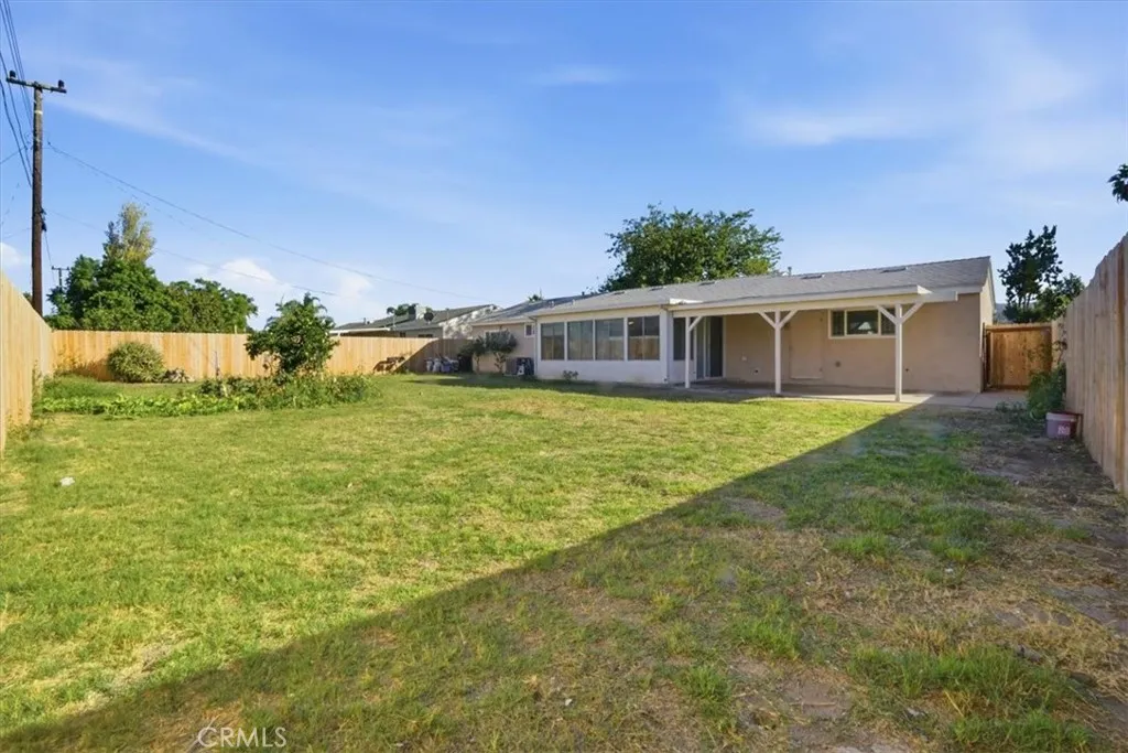 1573 Casarin Avenue, Simi Valley, California 93065 home-pic-21
