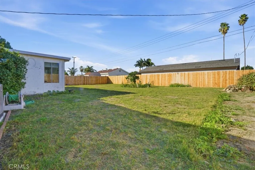 1573 Casarin Avenue, Simi Valley, California 93065 home-pic-20