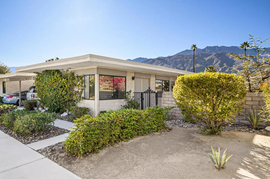 1878 E Chia Road, Palm Springs, California 92262 home-pic-1