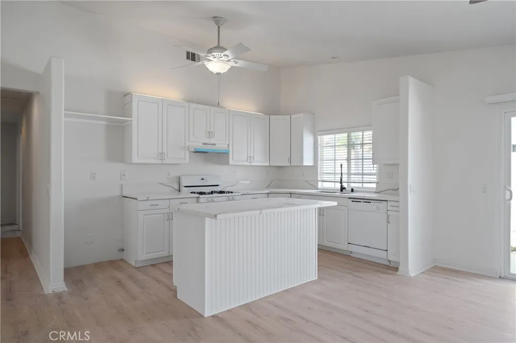 29582 Toomas, Menifee, California 92587 home-pic-7