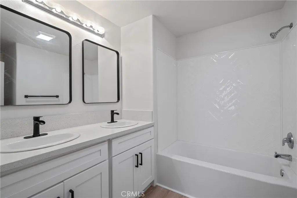 29582 Toomas, Menifee, California 92587 home-pic-17
