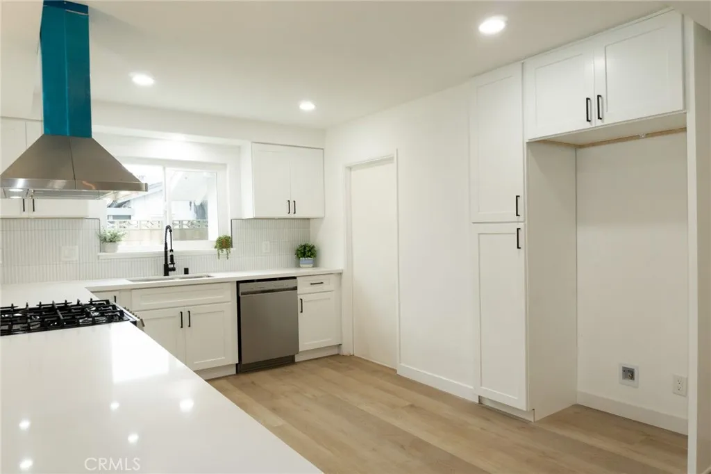 2248 Mariposa, Pomona, California 91767 home-pic-16