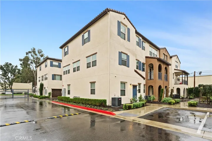 9871 Alburtis Avenue 38, Santa Fe Springs, California 90670