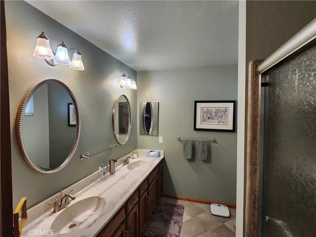 Main Bath