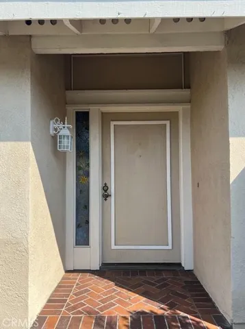 26 Alderbrook, Irvine, California 92604