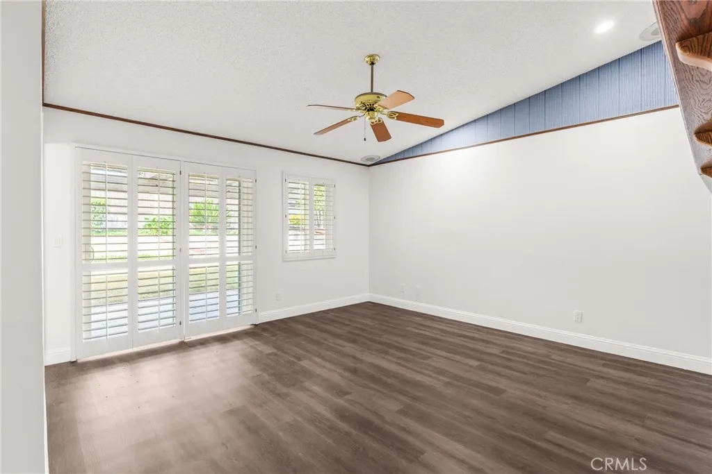 279 White Oak, Lake Elsinore, California 92530 home-pic-16
