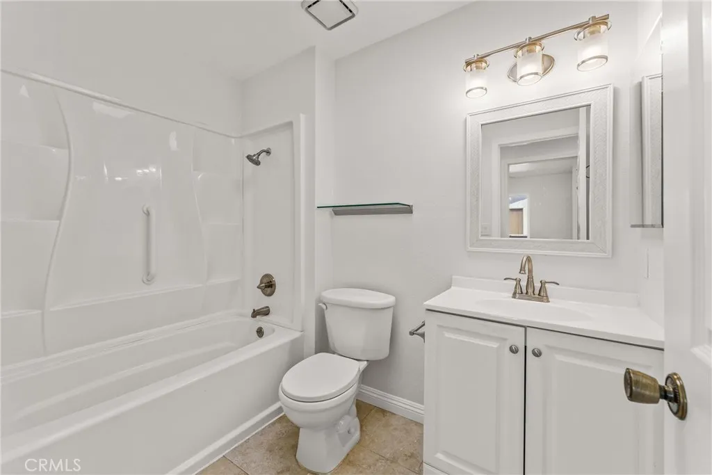 279 White Oak, Lake Elsinore, California 92530 home-pic-26