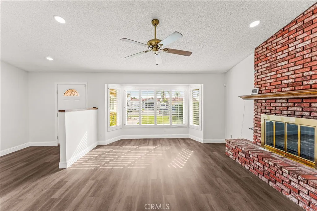 279 White Oak, Lake Elsinore, California 92530 home-pic-7