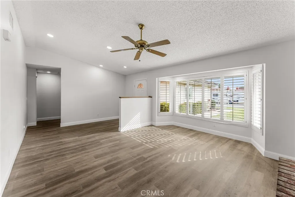279 White Oak, Lake Elsinore, California 92530 home-pic-8