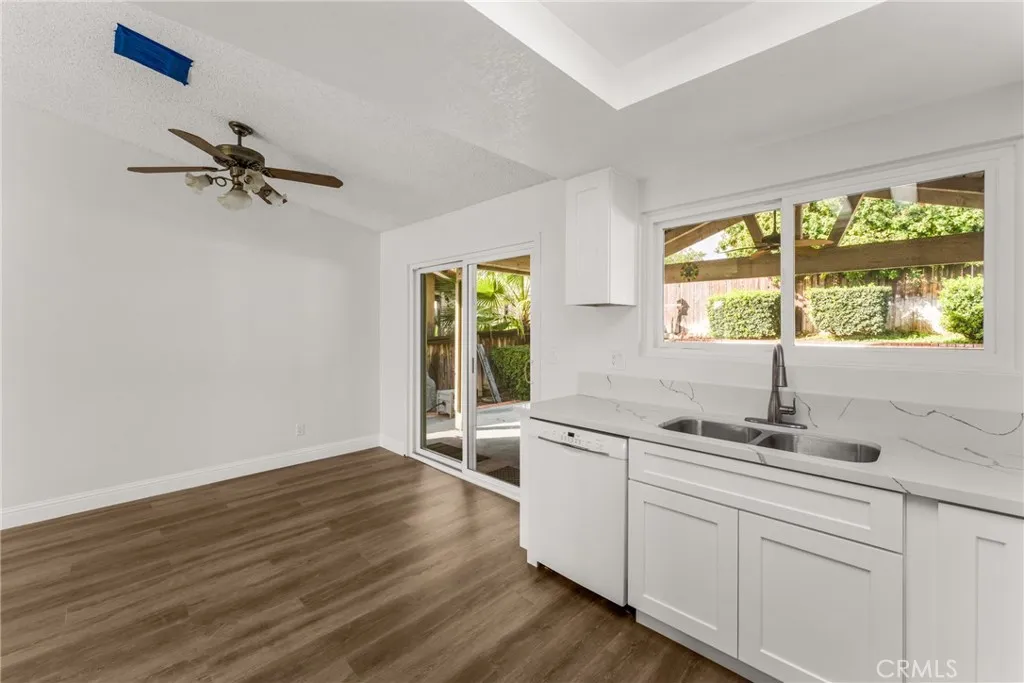 279 White Oak, Lake Elsinore, California 92530 home-pic-12