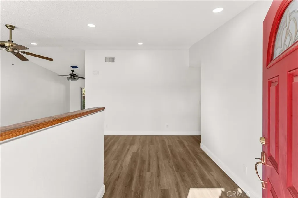 279 White Oak, Lake Elsinore, California 92530 home-pic-4