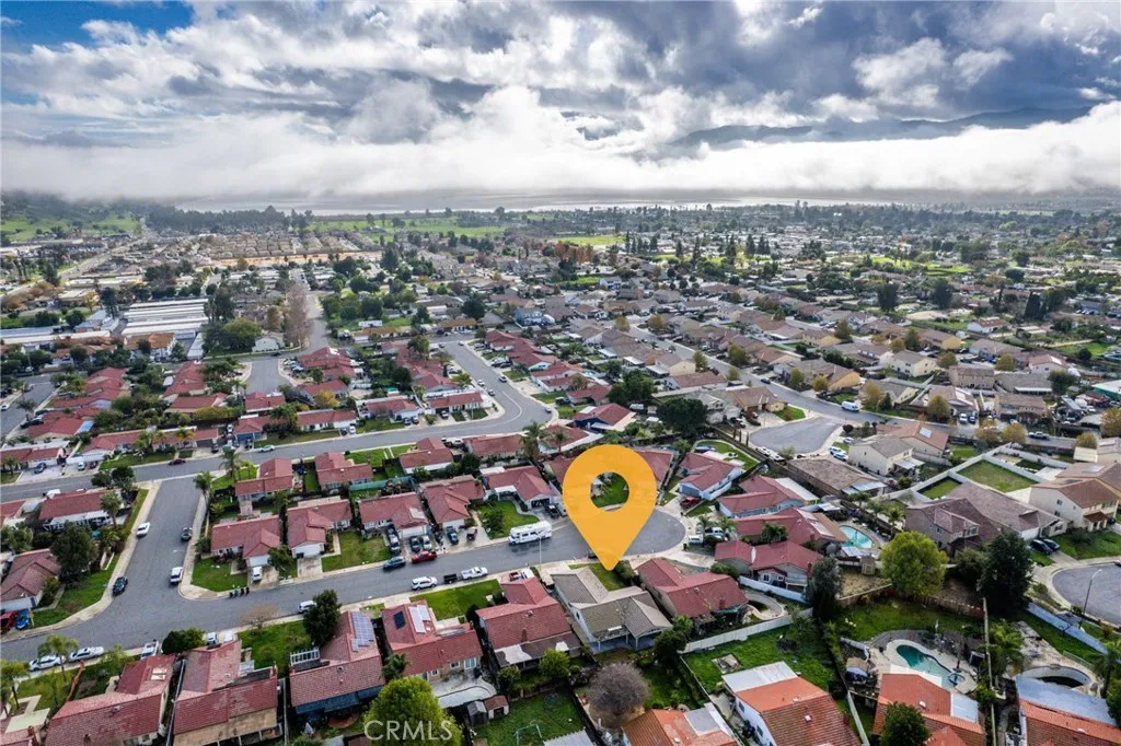 279 White Oak, Lake Elsinore, California 92530 home-pic-35