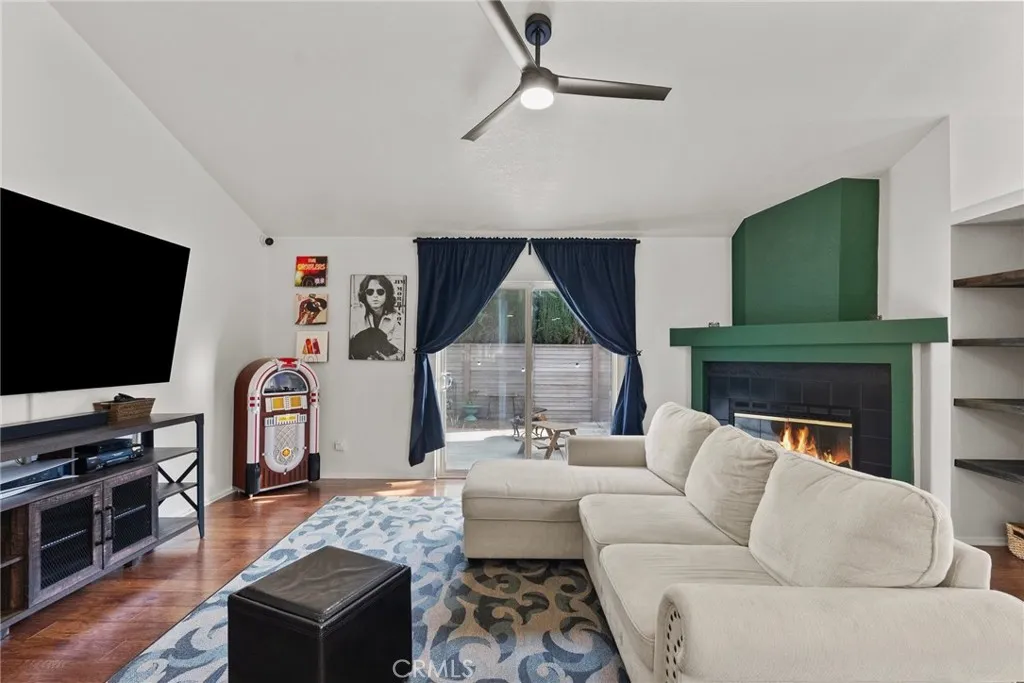20095 Shadow Island Drive, Canyon Country, California 91351 home-pic-6