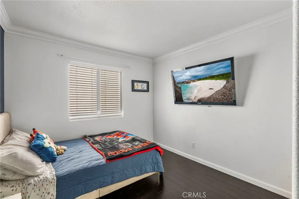 13204 Alta Vista Way, Sylmar, California 91342 home-pic-17
