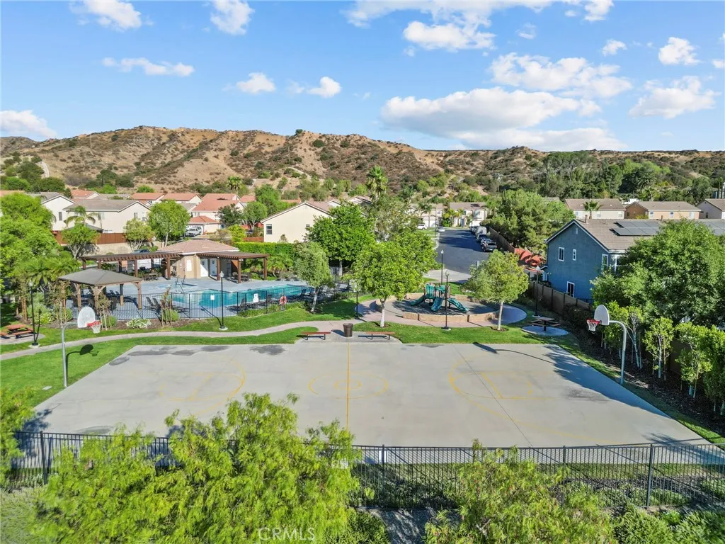 13204 Alta Vista Way, Sylmar, California 91342 home-pic-38
