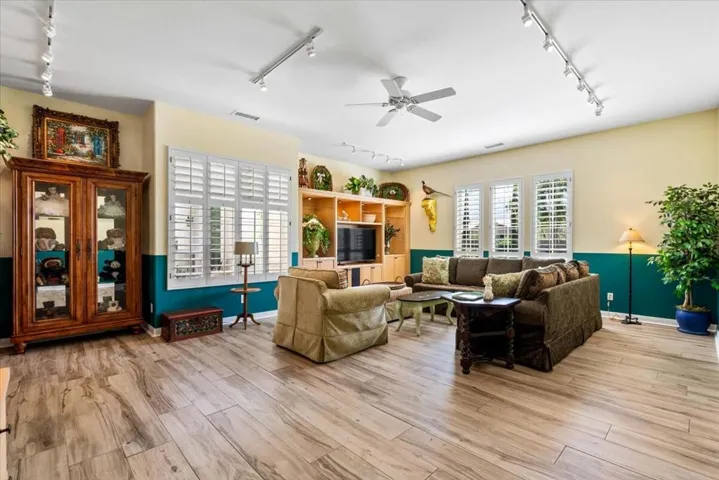 14-81836 Bowstring Cir-41