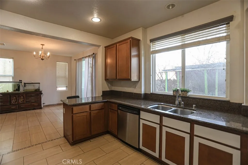 1356 Comfrey Leaf, Beaumont, California 92223 home-pic-21