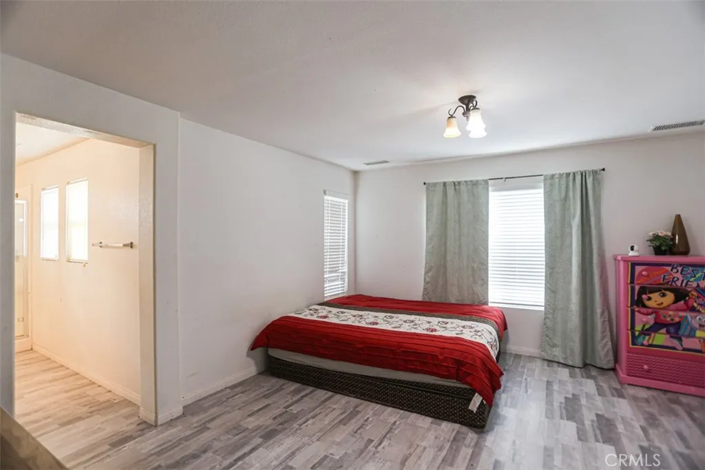 1356 Comfrey Leaf, Beaumont, California 92223 home-pic-27