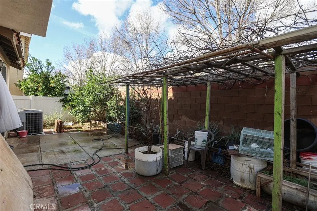 1356 Comfrey Leaf, Beaumont, California 92223 home-pic-40