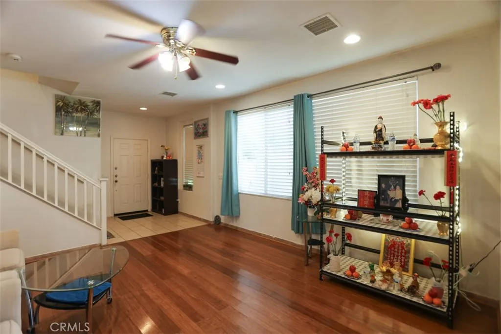 1356 Comfrey Leaf, Beaumont, California 92223 home-pic-11
