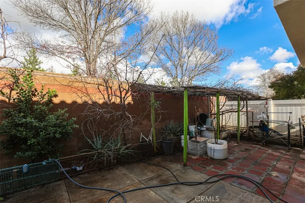 1356 Comfrey Leaf, Beaumont, California 92223 home-pic-39