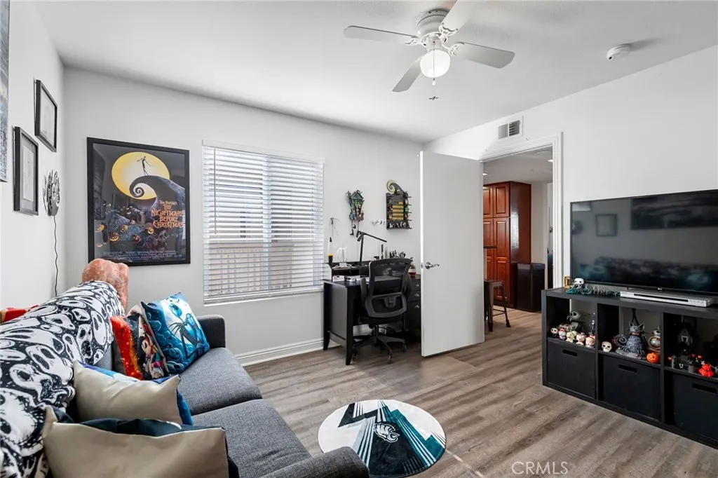 4831 Lago 302, Huntington Beach, California 92649 home-pic-14