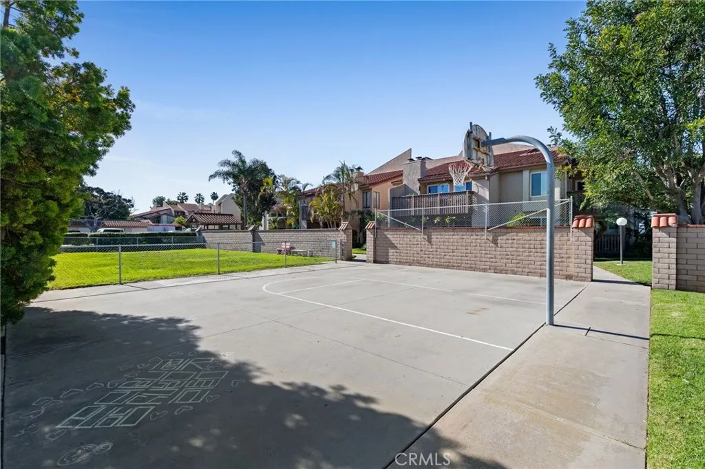 4831 Lago 302, Huntington Beach, California 92649 home-pic-22