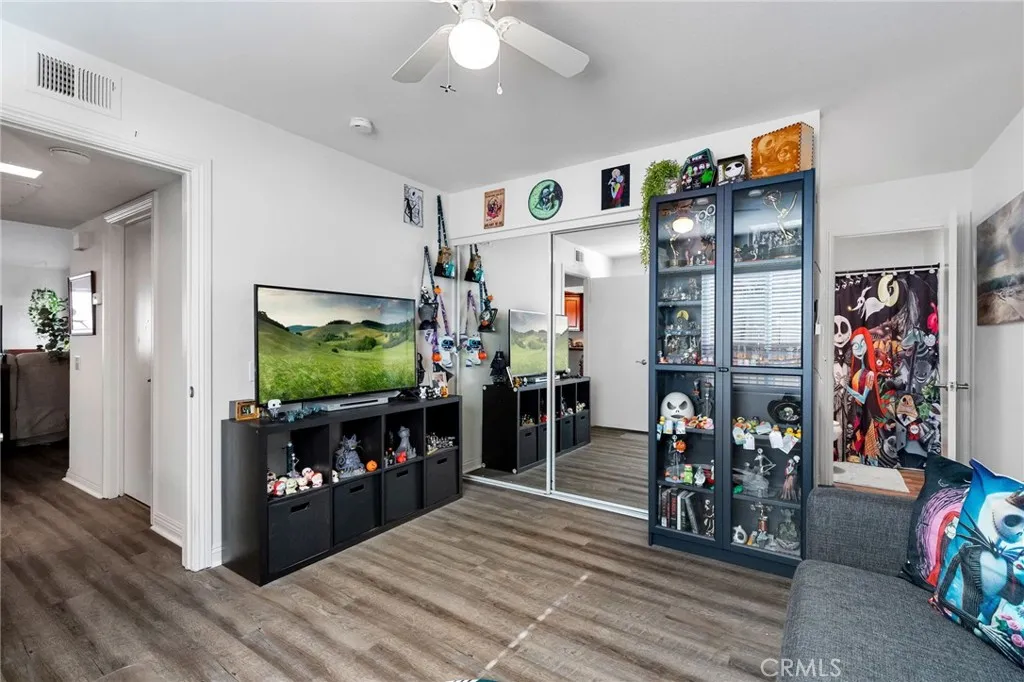 4831 Lago 302, Huntington Beach, California 92649 home-pic-13