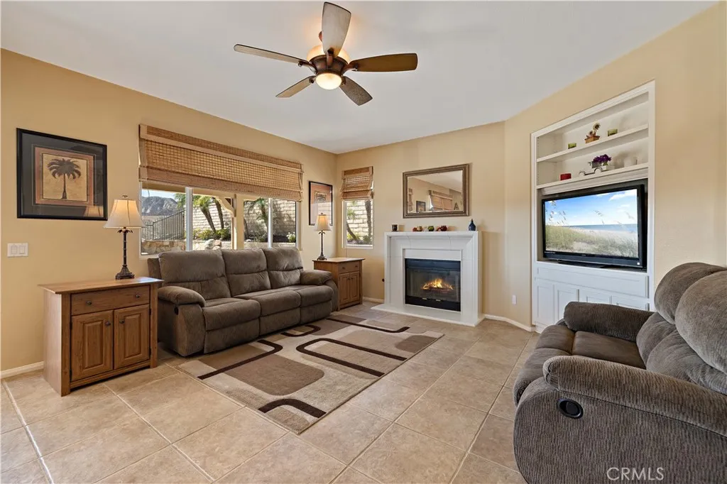 32241 Big Oak Lane, Castaic, California 91384 home-pic-4