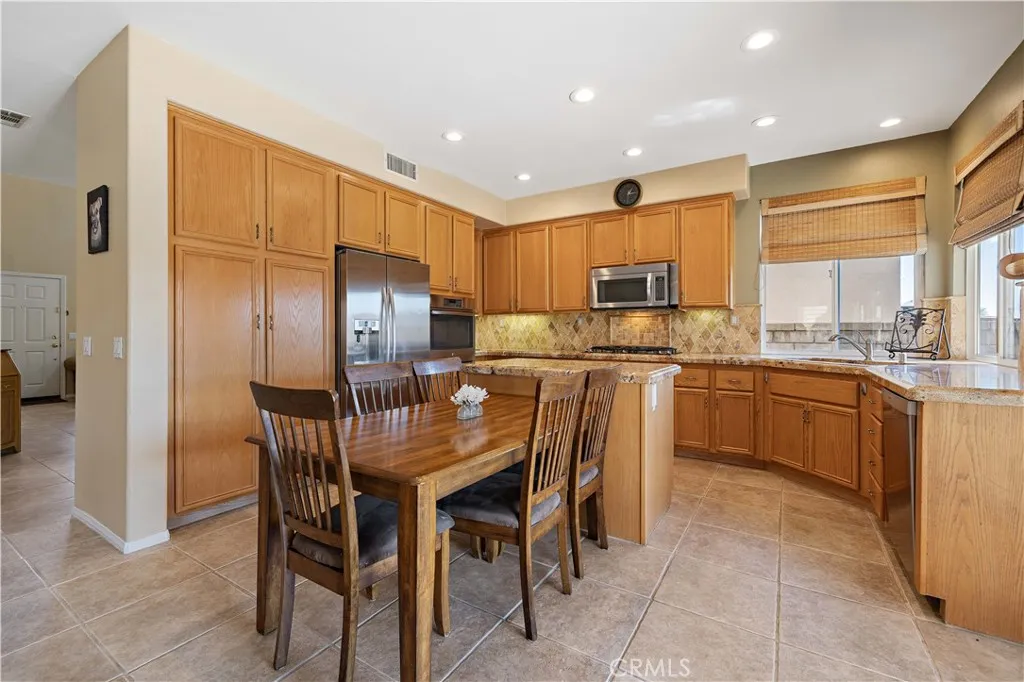 32241 Big Oak Lane, Castaic, California 91384 home-pic-5