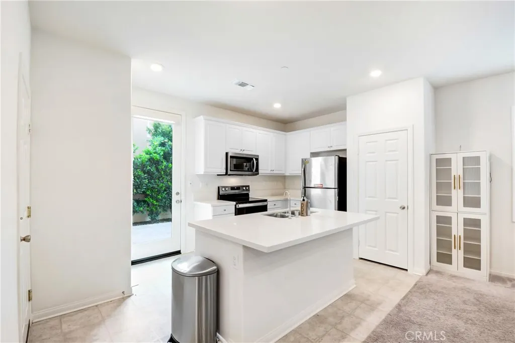 7394 Shorthorn Street, Chino, California 91708 home-pic-4