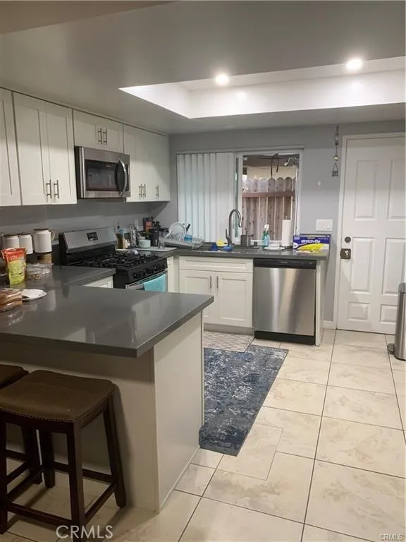 2625 W Orion, Santa Ana, California 92704 home-pic-2