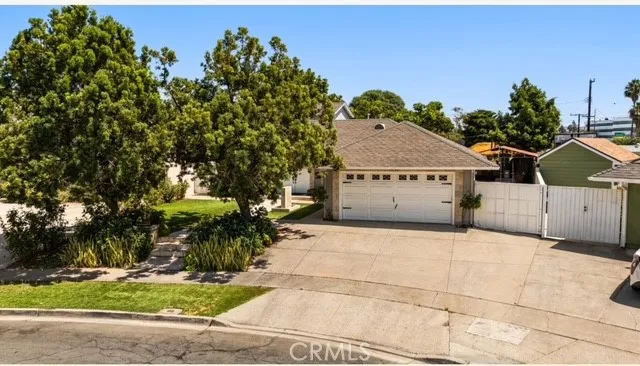 24252 Palmek Circle, Lake Forest, California 92630 home-pic-33