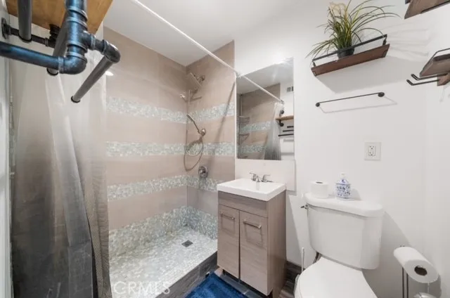 24252 Palmek Circle, Lake Forest, California 92630 home-pic-8