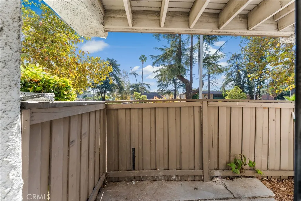 15511 Sherman Way, Van Nuys, California 91406 home-pic-44