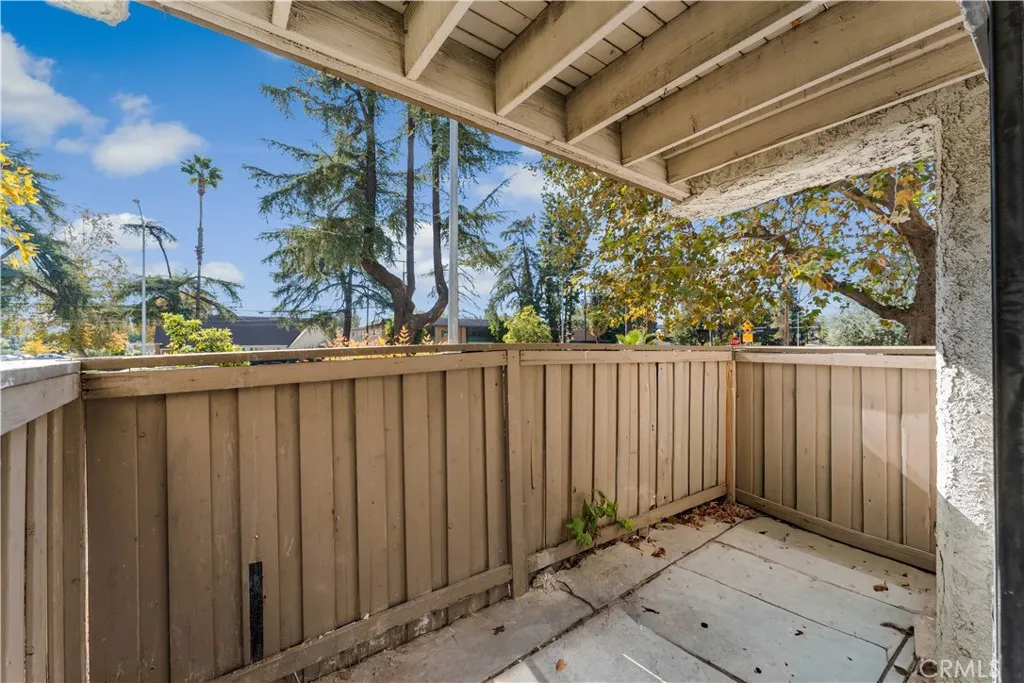 15511 Sherman Way, Van Nuys, California 91406 home-pic-45