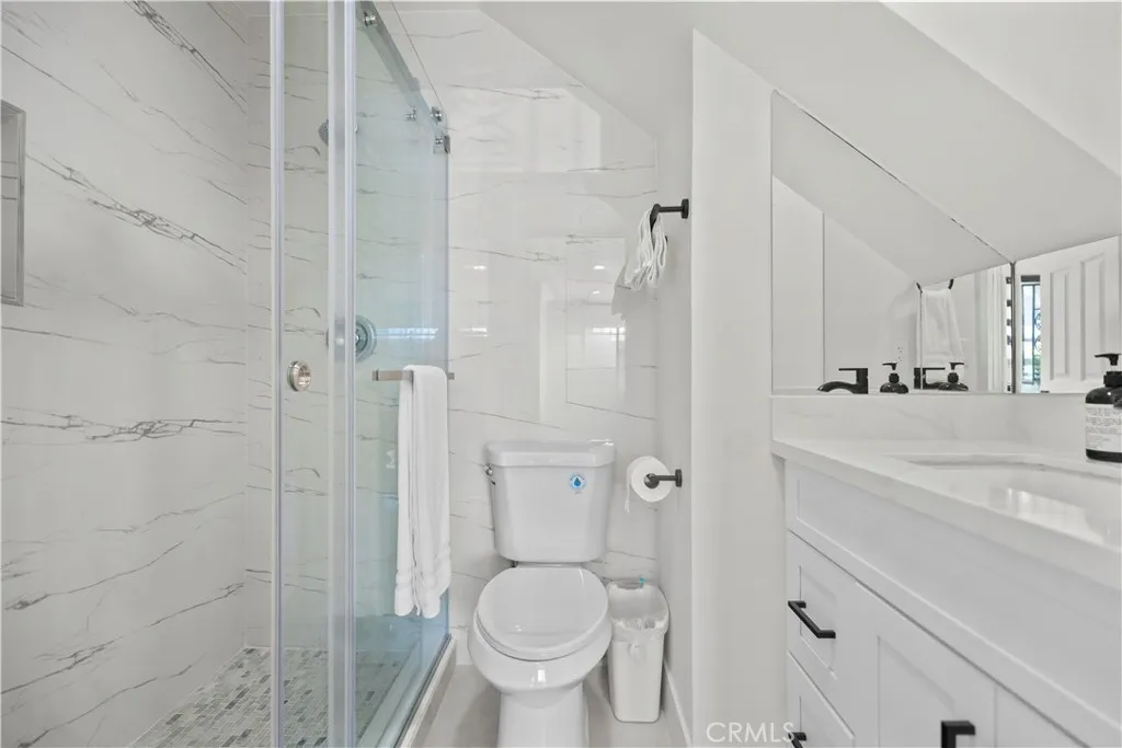 303 N Lincoln Avenue D, Monterey Park, California 91755 home-pic-7