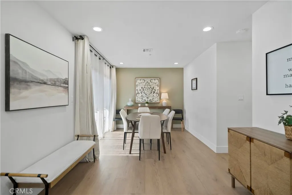 303 N Lincoln Avenue D, Monterey Park, California 91755 home-pic-3