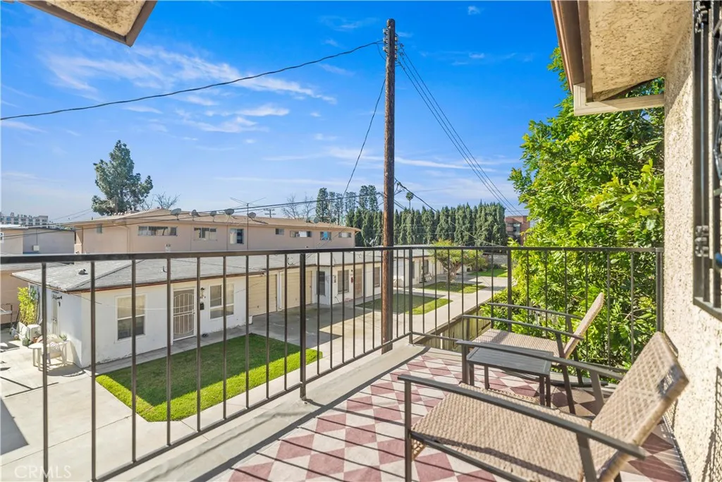 303 N Lincoln Avenue D, Monterey Park, California 91755 home-pic-11