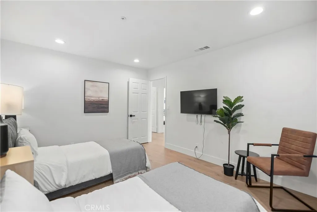 303 N Lincoln Avenue D, Monterey Park, California 91755 home-pic-14