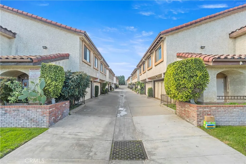 303 N Lincoln Avenue D, Monterey Park, California 91755 home-pic-19