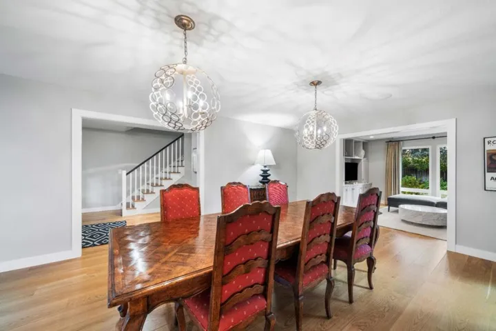 999 Hayman Place, Los Altos, California 94024