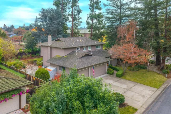 999 Hayman Place, Los Altos, California 94024