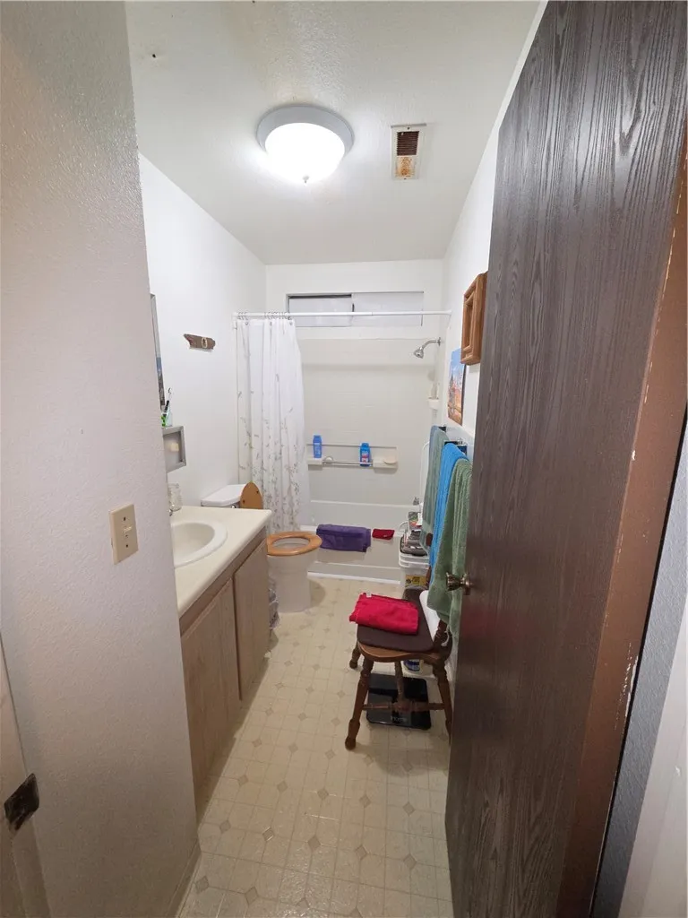 Upstairs bathroom.