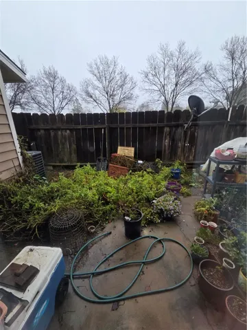 Current tenants use of back yard.